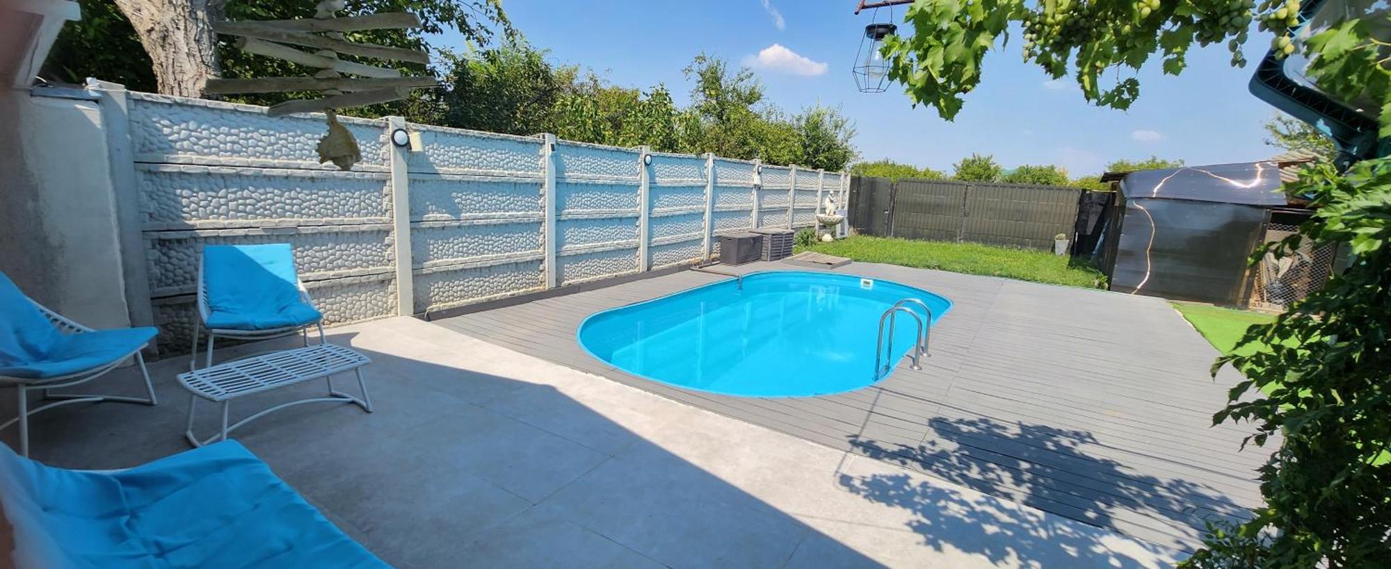 Morii Lake Pool Villa Bucarest Esterno foto